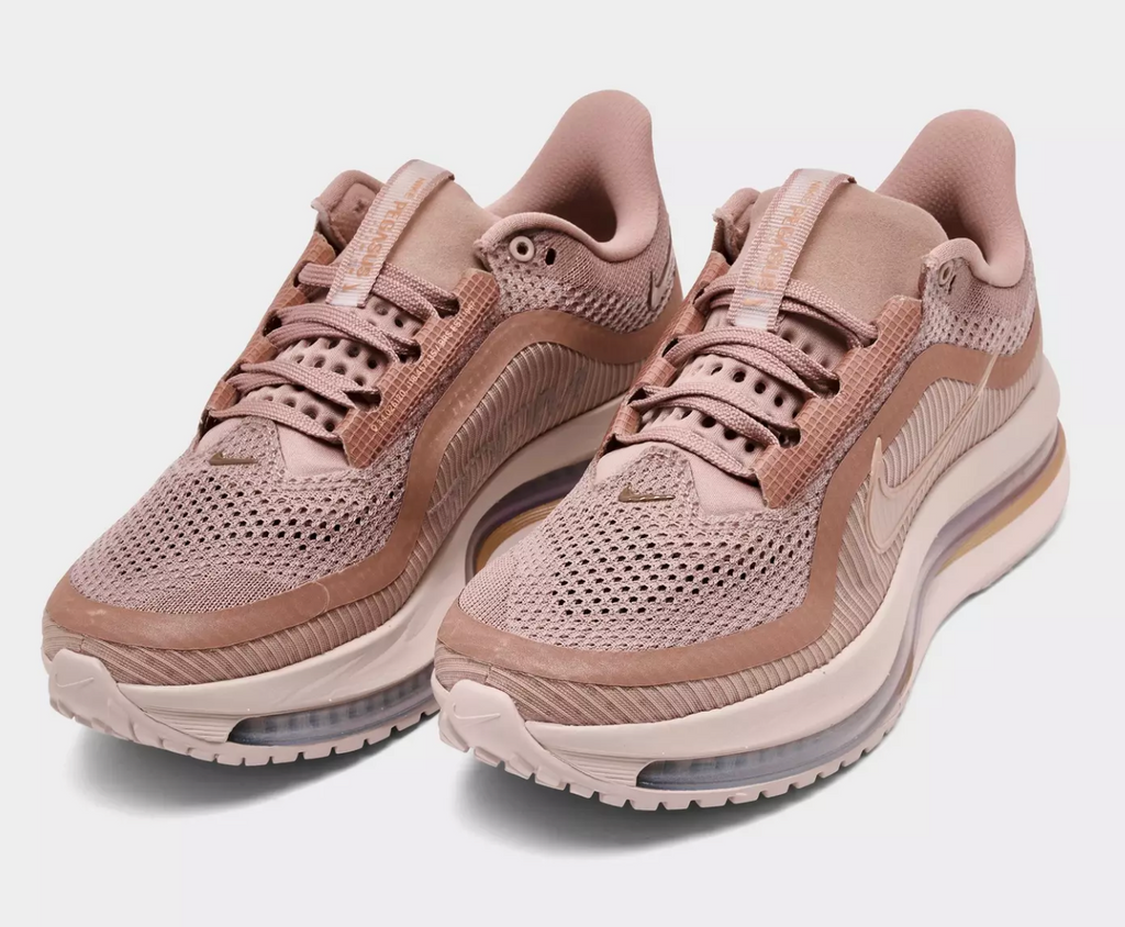 Women's Nike Pegasus Premium